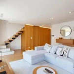 Δωμάτια σε οικογενειακή κατοικία Luxury With Balcony And Shared In The Parque Eduardo Vii Area