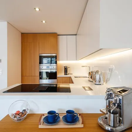 Luxury With Balcony And Shared In The Parque Eduardo Vii Area * リスボン